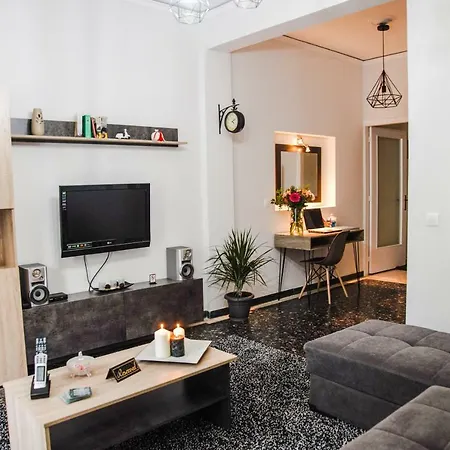 Апартаменты Luxury Near Acropolis! In The Heart Of Athens! Афины
